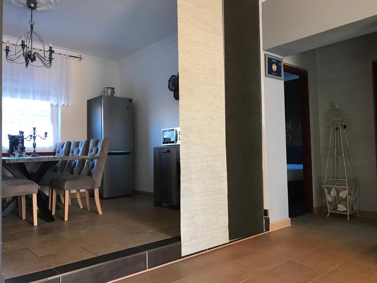 Eden Apartman Algyo Ngoại thất bức ảnh
