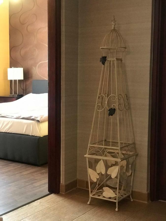 Eden Apartman Algyo Ngoại thất bức ảnh