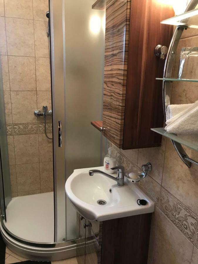 Eden Apartman Algyo Ngoại thất bức ảnh