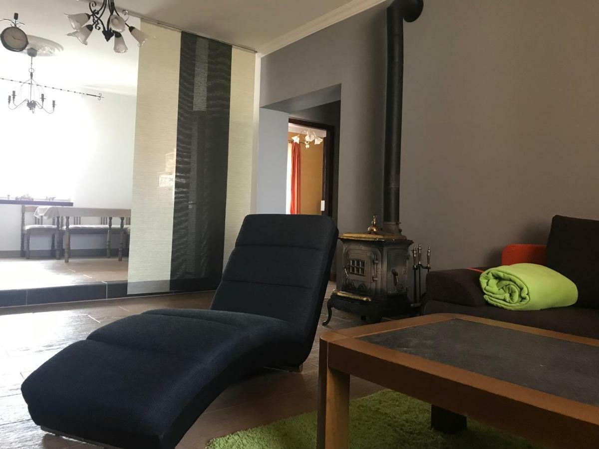 Eden Apartman Algyo Ngoại thất bức ảnh