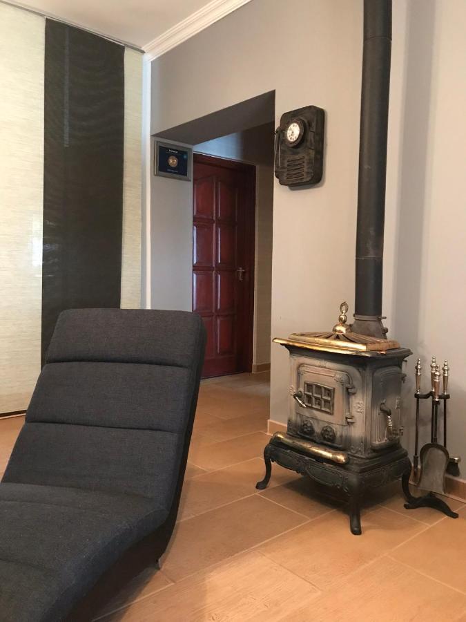 Eden Apartman Algyo Ngoại thất bức ảnh